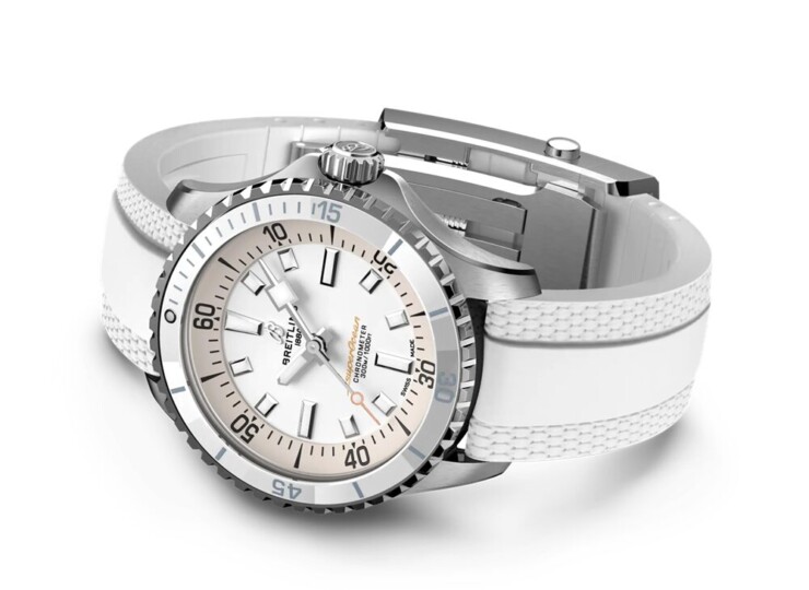 BREITLING スーパーオーシャン オートマチック 36 ホワイト文字盤 ステンレススティール A17377211A1S1