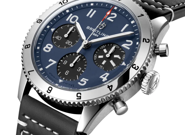 BREITLING クラシック アヴィ クロノグラフ 42 室屋義秀 リミテッド ブルー文字盤 A233804A1C1X1