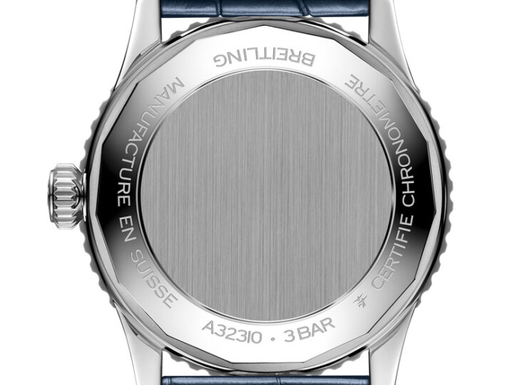 BREITLING ナビタイマー オートマチック GMT 41 アイスブルー文字盤 A32310171C1P1