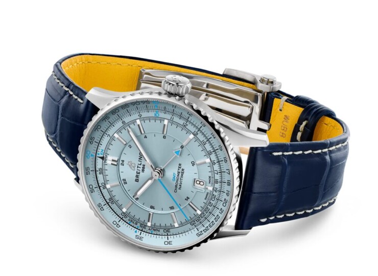 BREITLING ナビタイマー オートマチック GMT 41 アイスブルー文字盤 A32310171C1P1