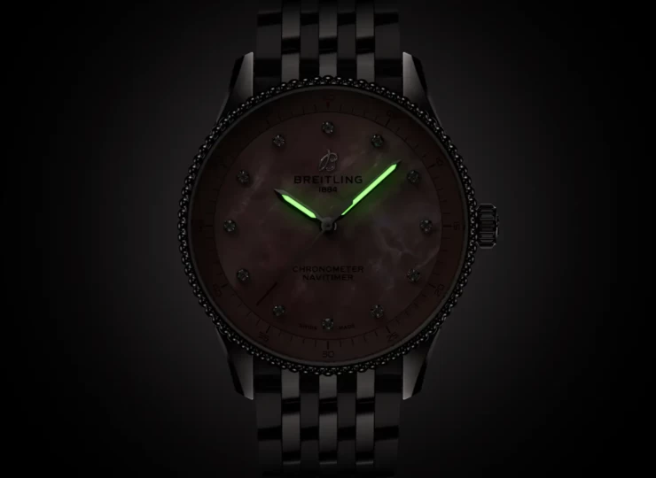 BREITLING ナビタイマー 32 ピンク マザーオブパール文字盤 A77320D91K1A1
