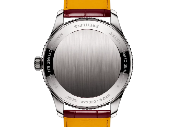 BREITLING ナビタイマー 32 マザーオブパール文字盤 ステンレススティール A77320E61A2P2