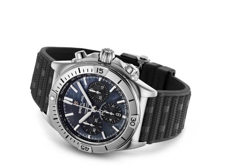 BREITLING クロノマット B01 42 ジャパン エディション ブラック マザーオブパール文字盤 AB0134101B3S1