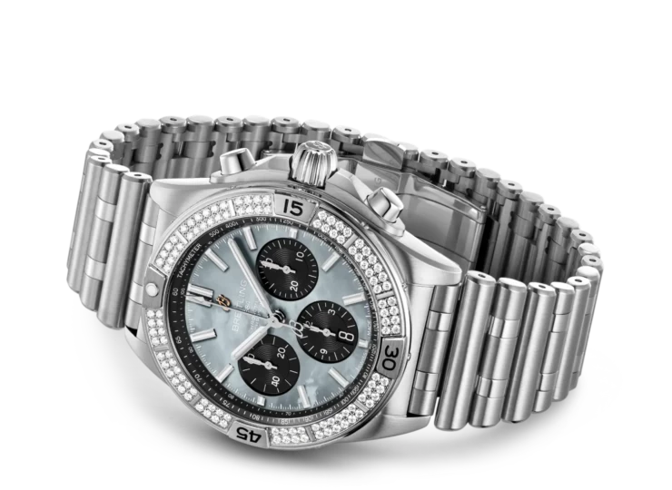 BREITLING クロノマット B01 42 ジャパン リミテッド グレー マザーオブパール文字盤 AB0134A21G2A1