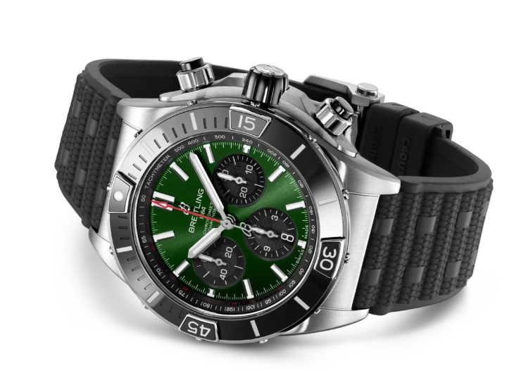BREITLING スーパー クロノマット B01 44 グリーン文字盤 ステンレススティール AB0136251L1S1