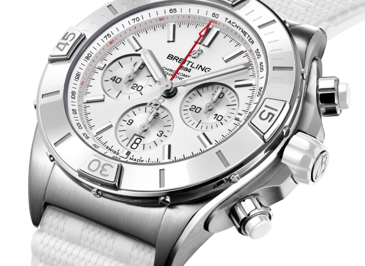 BREITLING スーパー クロノマット B01 44 ジャパン エディション ホワイト文字盤 AB0136A71A1S1