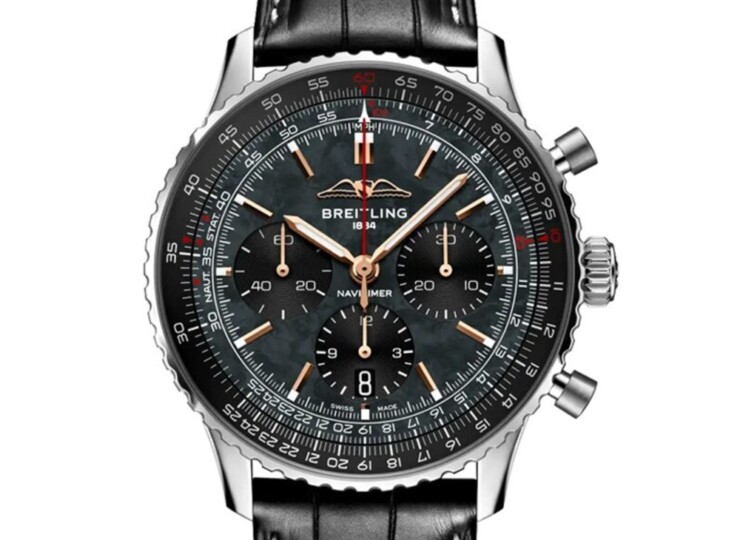 BREITLING ナビタイマー B01 クロノグラフ 43 ジャパン エディション ブラック マザーオブパール文字盤 AB01381G1B1P1