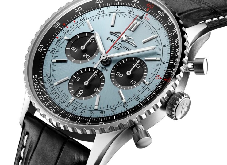 BREITLING ナビタイマー B01 クロノグラフ 43 アイスブルー文字盤 AB0138241C1P1