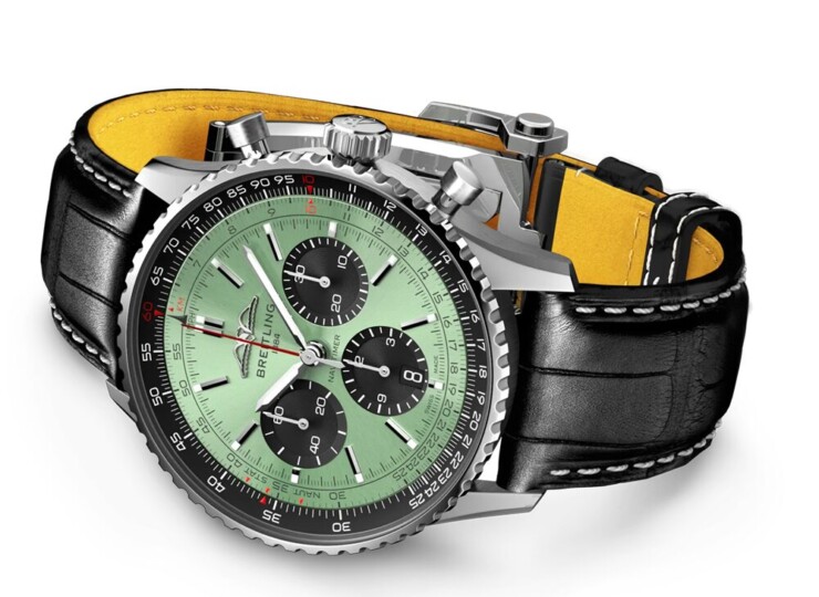 BREITLING ナビタイマー B01 クロノグラフ 43 ミントグリーン文字盤 AB0138241L1P1
