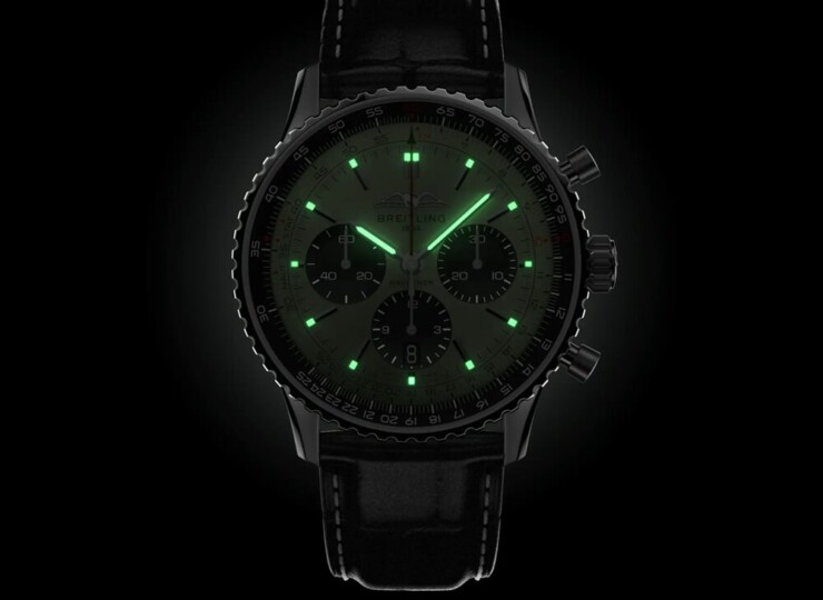 BREITLING ナビタイマー B01 クロノグラフ 43 ミントグリーン文字盤 AB0138241L1P1