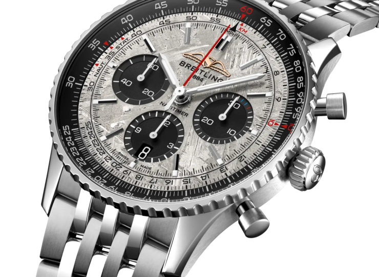 BREITLING ナビタイマー B01 クロノグラフ 43 ウルトラマン リミテッド AB01389D1G1A1