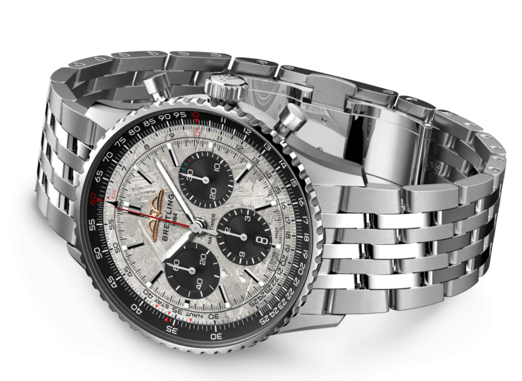 BREITLING ナビタイマー B01 クロノグラフ 43 ウルトラマン リミテッド AB01389D1G1A1
