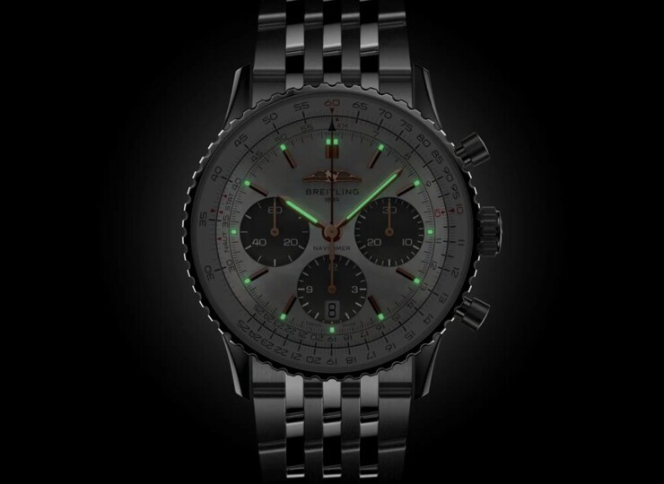 BREITLING ナビタイマー B01 クロノグラフ 41 ジャパン エディション マザーオブパール文字盤 AB0139211A1A1