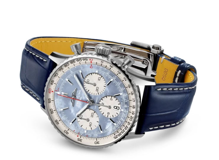 BREITLING ナビタイマー B01 クロノグラフ 41 ジャパン エディション ブルー・マザーオブパール文字盤 AB0139211C2P1