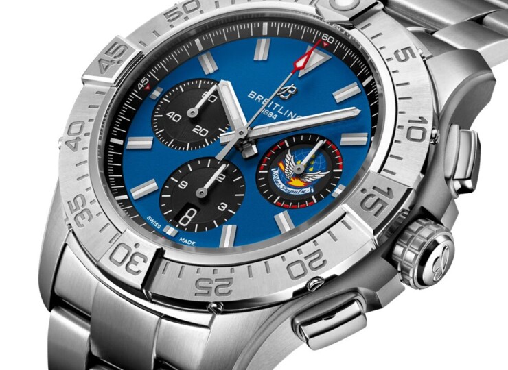BREITLING アベンジャー B01 クロノグラフ 44 ブルー インパルス ブルー文字盤 AB01471A1C1A1