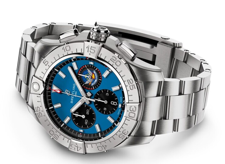 BREITLING アベンジャー B01 クロノグラフ 44 ブルー インパルス ブルー文字盤 AB01471A1C1A1