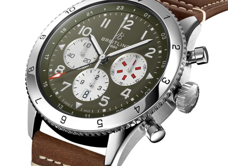 BREITLING スーパー アヴィ B04 クロノグラフ GMT 46 カーチス ウォーホーク グリーン文字盤 AB04452A1L1X1