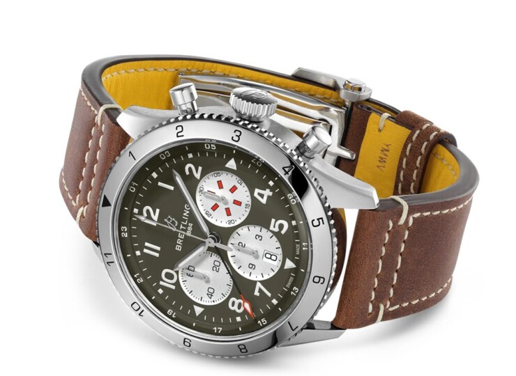 BREITLING スーパー アヴィ B04 クロノグラフ GMT 46 カーチス ウォーホーク グリーン文字盤 AB04452A1L1X1