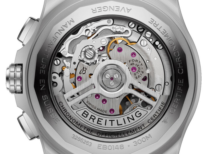 BREITLING スーパー アベンジャー B01 クロノグラフ 46 ブルー文字盤 EB0148101C1E1
