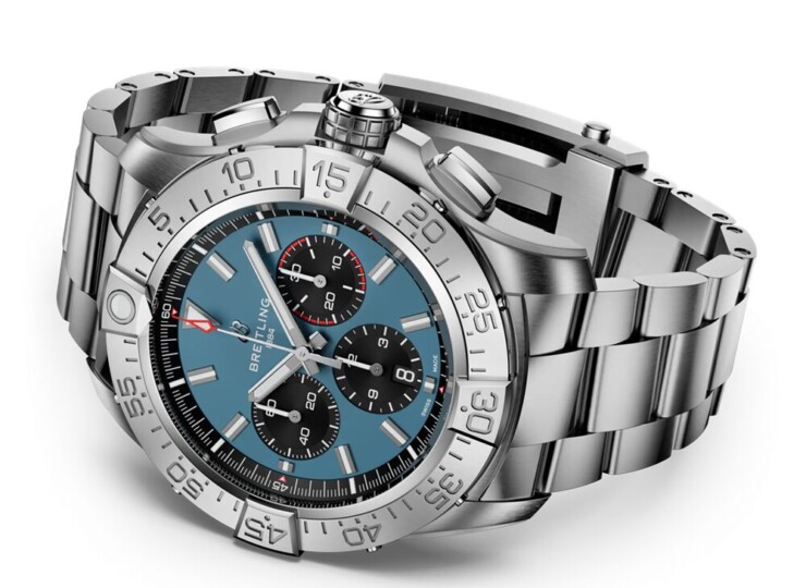 BREITLING スーパー アベンジャー B01 クロノグラフ 46 ブルー文字盤 EB0148101C1E1