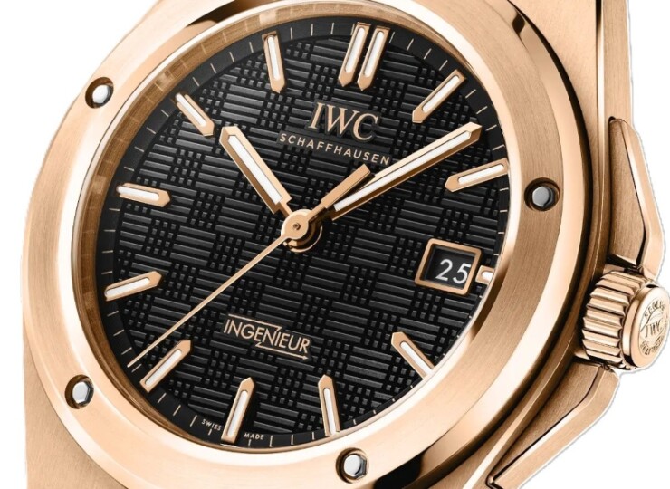 IWC インヂュニア・オートマティック 40mm ブラック文字盤 18Kレッドゴールド IW328702