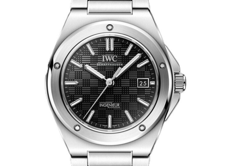 IWC インヂュニア・オートマティック 40mm ブラック文字盤 ステンレススティール IW328901