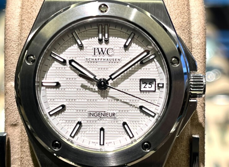 IWC インヂュニア・オートマティック 40mm シルバー文字盤 IW328902