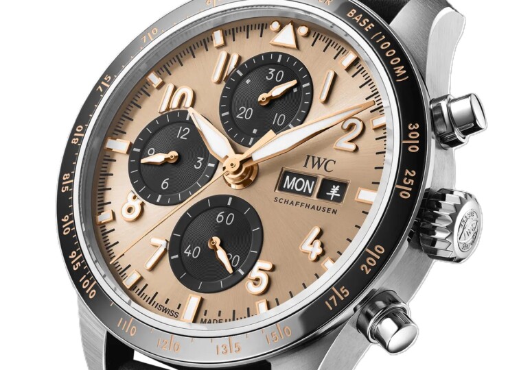 IWC パイロット・ウォッチ・パフォーマンス・クロノグラフ 41mm “イヤー・オブ・ザ・ゴート” ゴールドカラー文字盤 IW388310