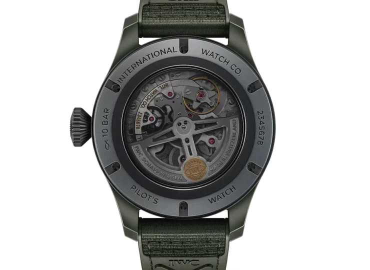 IWC パイロット・ウォッチ・タイムゾーナー・トップガン “ウッドランド” 46mm グリーン文字盤 IW395601