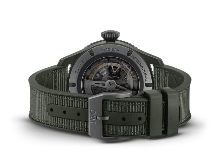 IWC パイロット・ウォッチ・タイムゾーナー・トップガン “ウッドランド” 46mm グリーン文字盤 IW395601