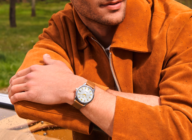LONGINES コンクエスト ヘリテージ 40mm シルバー文字盤 ステンレススティール レザーストラップ L1.650.4.72.2