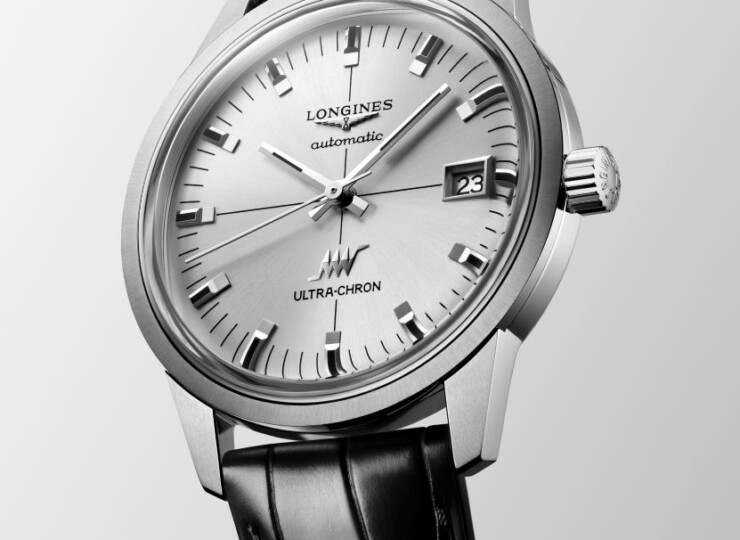LONGINES ウルトラクロン 37mm シルバー「サンレイ」文字盤 ステンレススティール アリゲーターストラップ L2.537.4.72.2