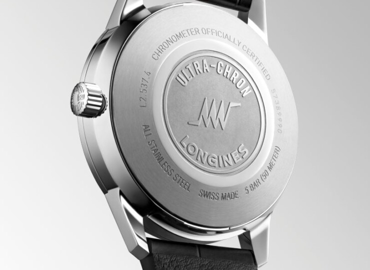 LONGINES ウルトラクロン 37mm シルバー「サンレイ」文字盤 ステンレススティール アリゲーターストラップ L2.537.4.72.2