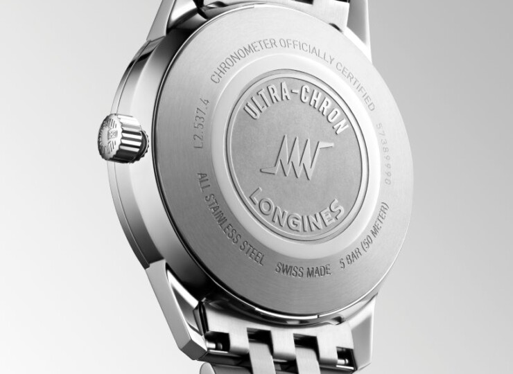 LONGINES ウルトラクロン 37mm シルバー「サンレイ」文字盤 ステンレススティール ブレスレット L2.537.4.72.6