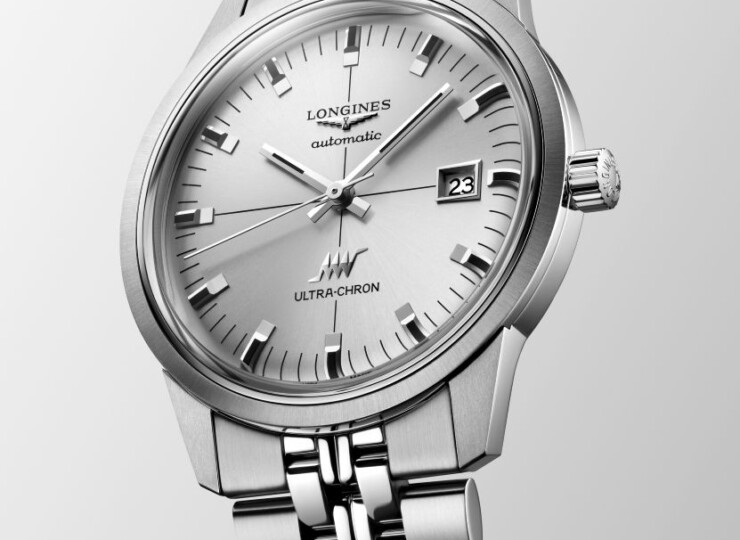 LONGINES ウルトラクロン 40mm シルバー「サンレイ」文字盤 ステンレススティール ブレスレット L2.937.4.72.6