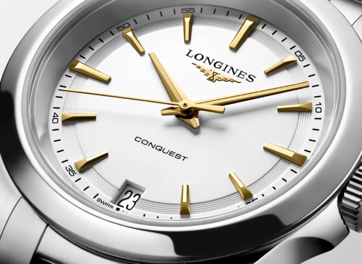 LONGINES コンクエスト 34mm ホワイト サンドブラスト仕上げ文字盤 ステンレススティール ブレスレット ゴールド針 L3.460.4.12.6