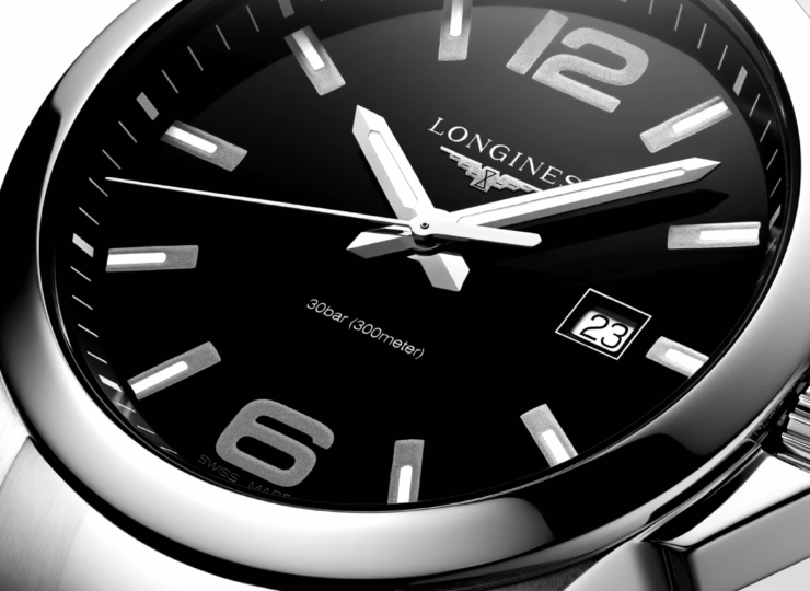 LONGINES コンクエスト 43mm ブラック「サンレイ」文字盤 L3.760.4.56.6