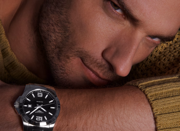 LONGINES コンクエスト 43mm ブラック「サンレイ」文字盤 L3.760.4.56.6