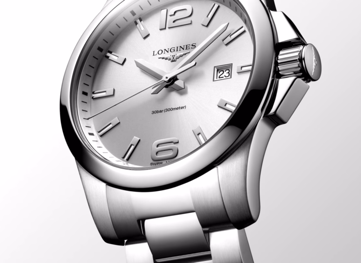 LONGINES コンクエスト 43mm シルバー「サンレイ」文字盤 L3.760.4.76.6