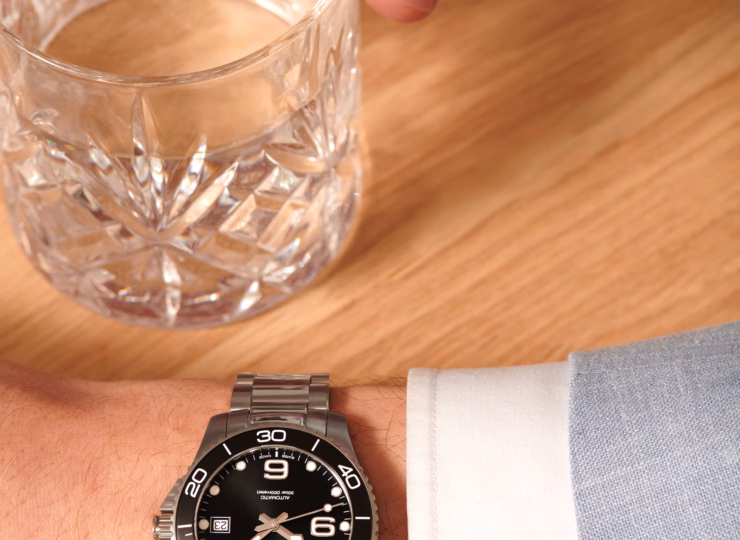 LONGINES ハイドロコンクエスト 39mm ブラック「サンレイ」文字盤 L3.780.4.56.6