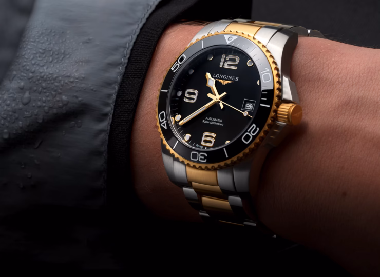 LONGINES ハイドロコンクエスト 41mm ブラック「サンレイ」文字盤 ステンレススティールとセラミック ブレスレット イエローPVD L3.781.3.56.7