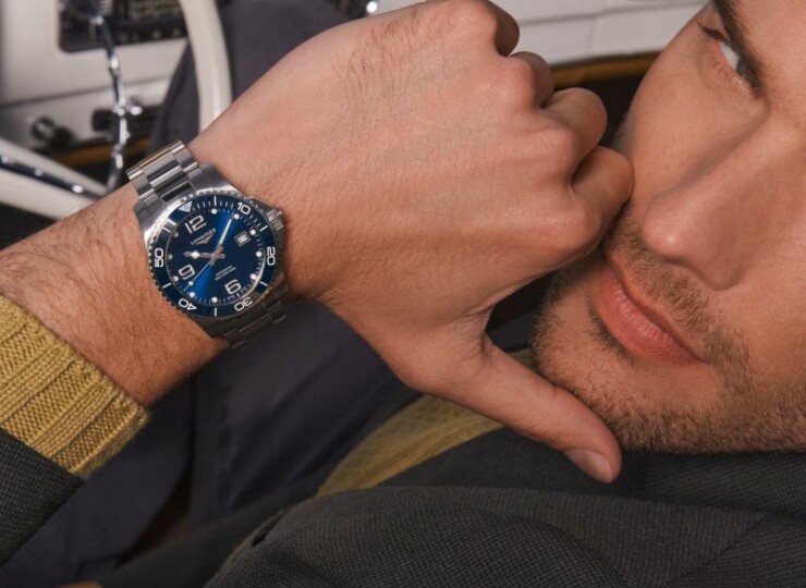 LONGINES ハイドロコンクエスト 41mm ブルー「サンレイ」文字盤 L3.781.4.96.6