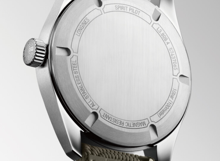 LONGINES スピリット パイロット 39mm マットブラック文字盤 ステンレススティール ラバーストラップ L3.809.4.53.9