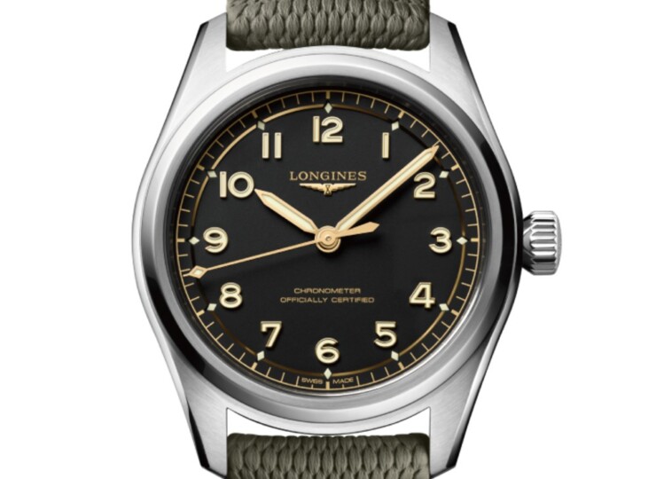 LONGINES スピリット パイロット 39mm マットブラック文字盤 ステンレススティール ラバーストラップ L3.809.4.53.9
