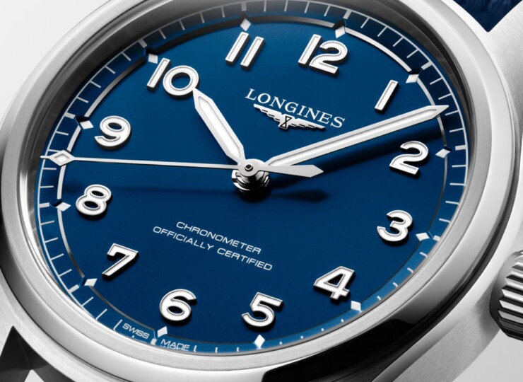 LONGINES スピリット パイロット 39mm マットブルー文字盤 ステンレススティール ラバーストラップ L3.809.4.93.9