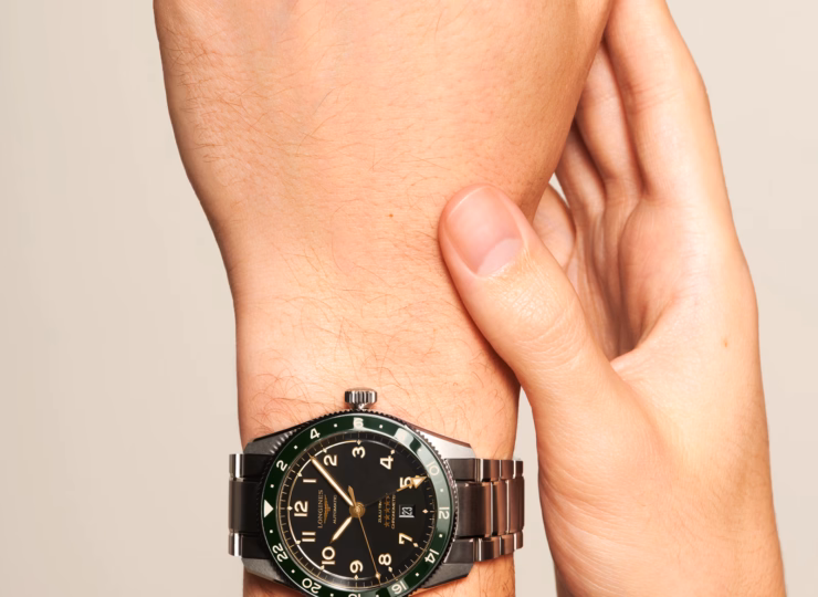 LONGINES スピリット ズールータイム 42mm アンスラサイト文字盤 ステンレススティールとセラミック ブレスレット ゴールドポリッシュ針 L3.812.4.63.6
