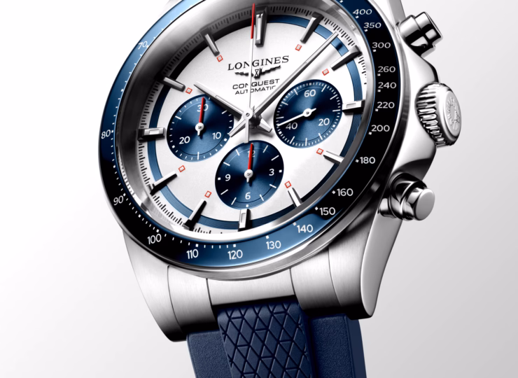 LONGINES コンクエスト クロノグラフ 42mm シルバーマット、ブルーカウンター文字盤 ステンレススティールとセラミック ラバーストラップ L3.835.4.98.9