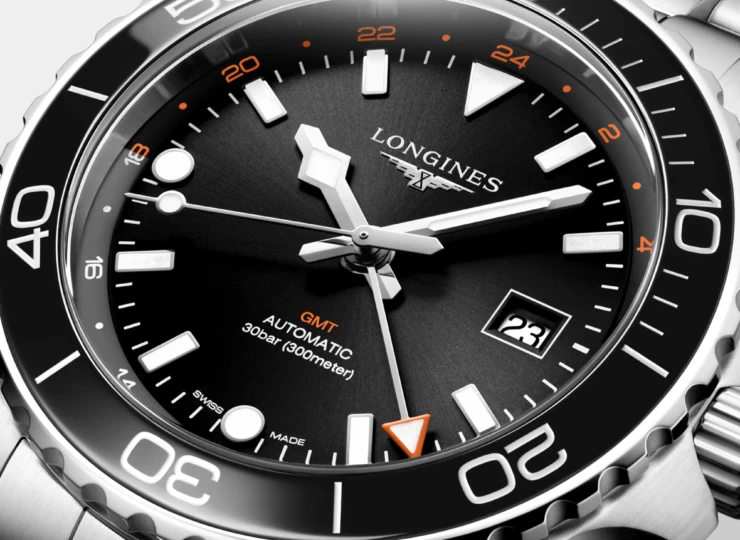 LONGINES ハイドロコンクエスト GMT 43mm ブラック「サンレイ」文字盤 ステンレススティールとセラミック ブレスレット L3.890.4.56.6