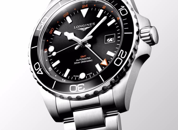 LONGINES ハイドロコンクエスト GMT 43mm ブラック「サンレイ」文字盤 ステンレススティールとセラミック ブレスレット L3.890.4.56.6