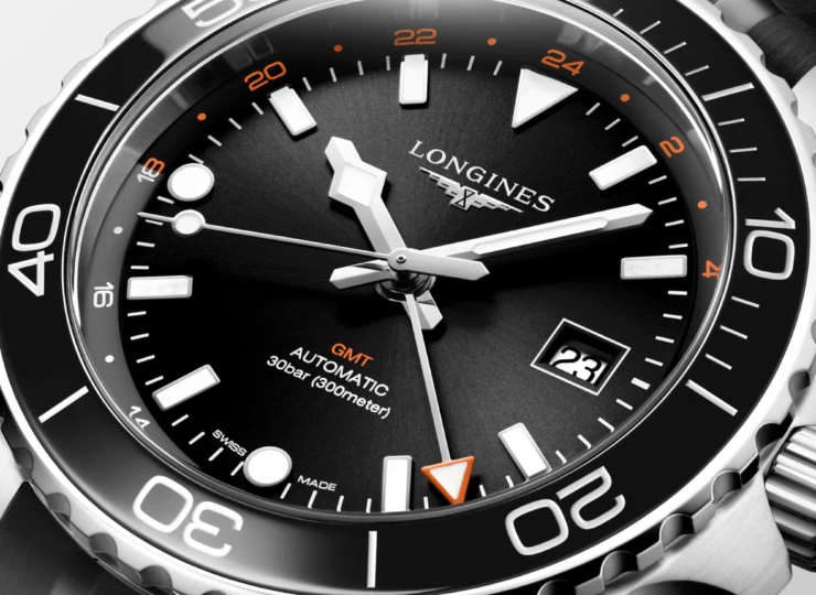 LONGINES ハイドロコンクエスト GMT 43mm ブラック「サンレイ」文字盤 ステンレススティールとセラミック ラバーストラップ L3.890.4.56.9